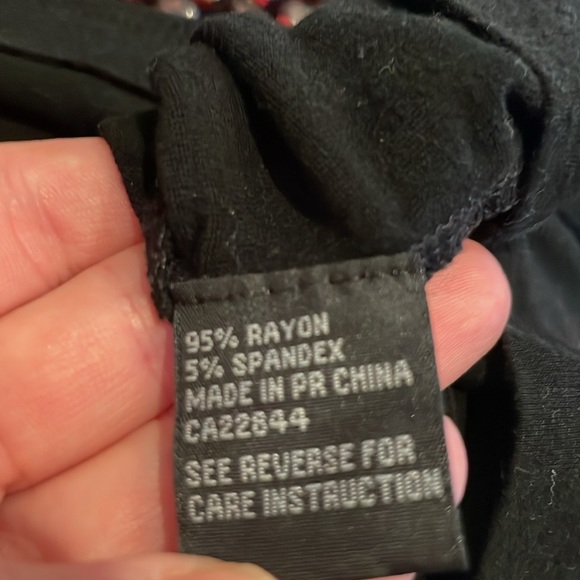 Bella Black V-Neck top - Picture 6 of 6